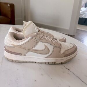 Women’s SIZE 6.5 Dunk Low Twist “Sanddrift”